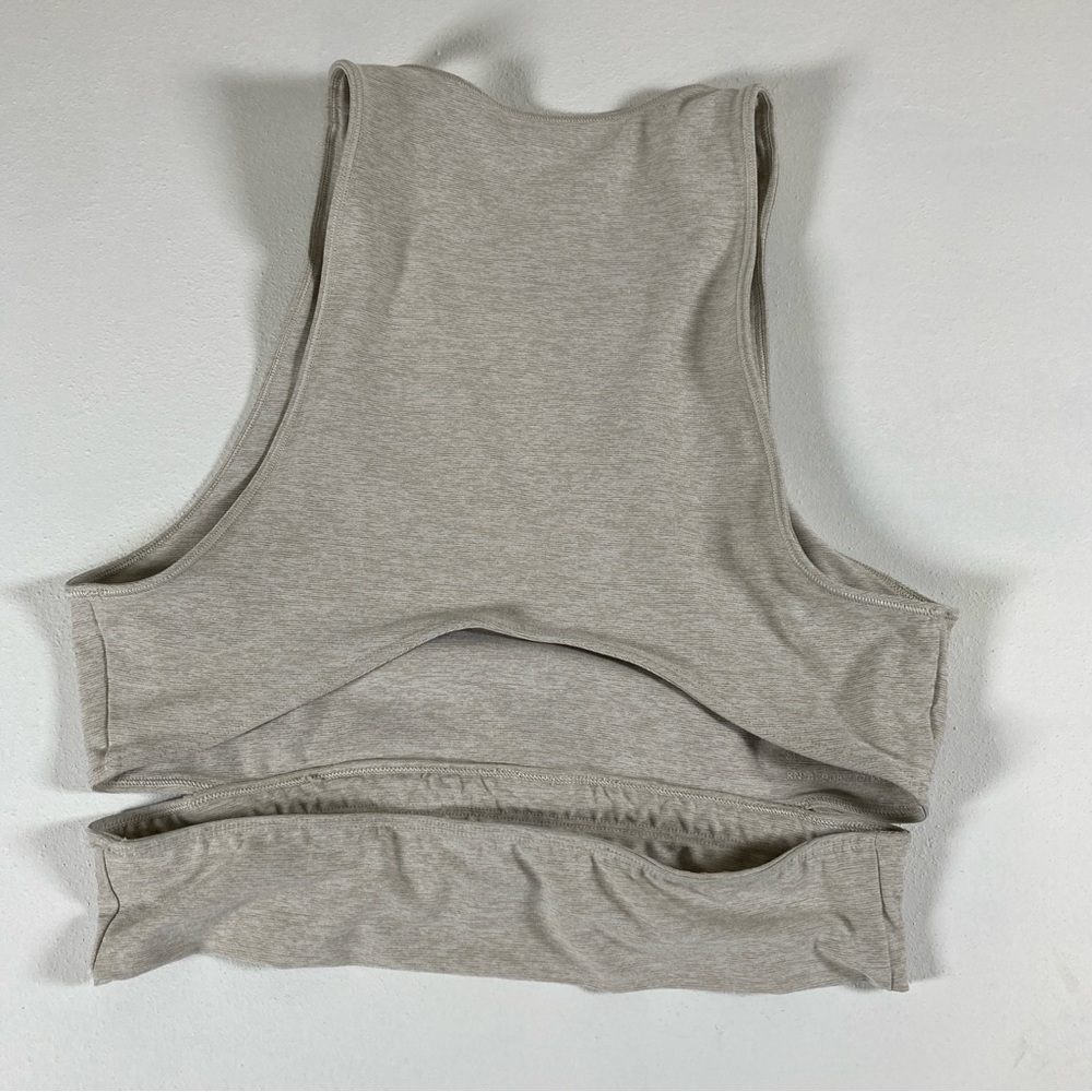 OUTDOOR VOICES Slash Back Open Back Cutout Crop Tank Heather Gray Sport Gym  M - Picture 2 of 10